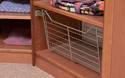 Closet Organization Tips for Healthcare Workers